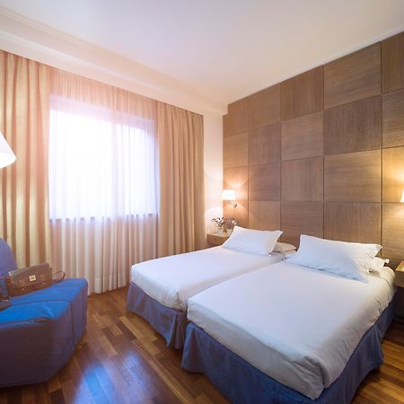 Ih Hotels Firenze Business Скандичи Екстериор снимка