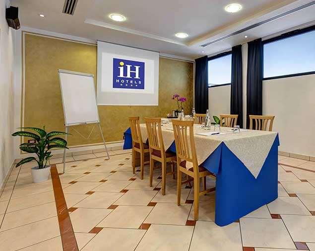 Ih Hotels Firenze Business Скандичи Съоръжения снимка