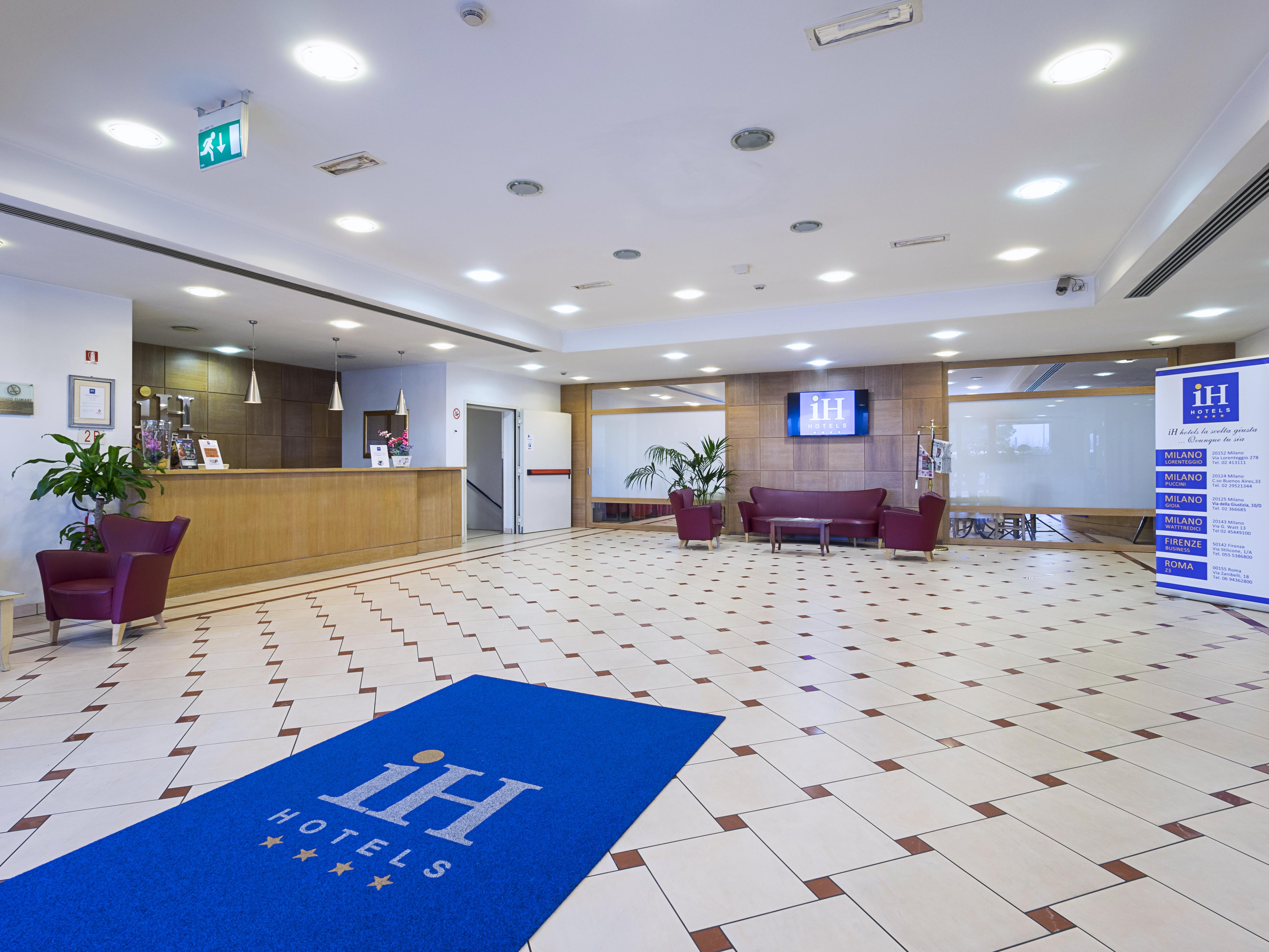 Ih Hotels Firenze Business Скандичи Екстериор снимка