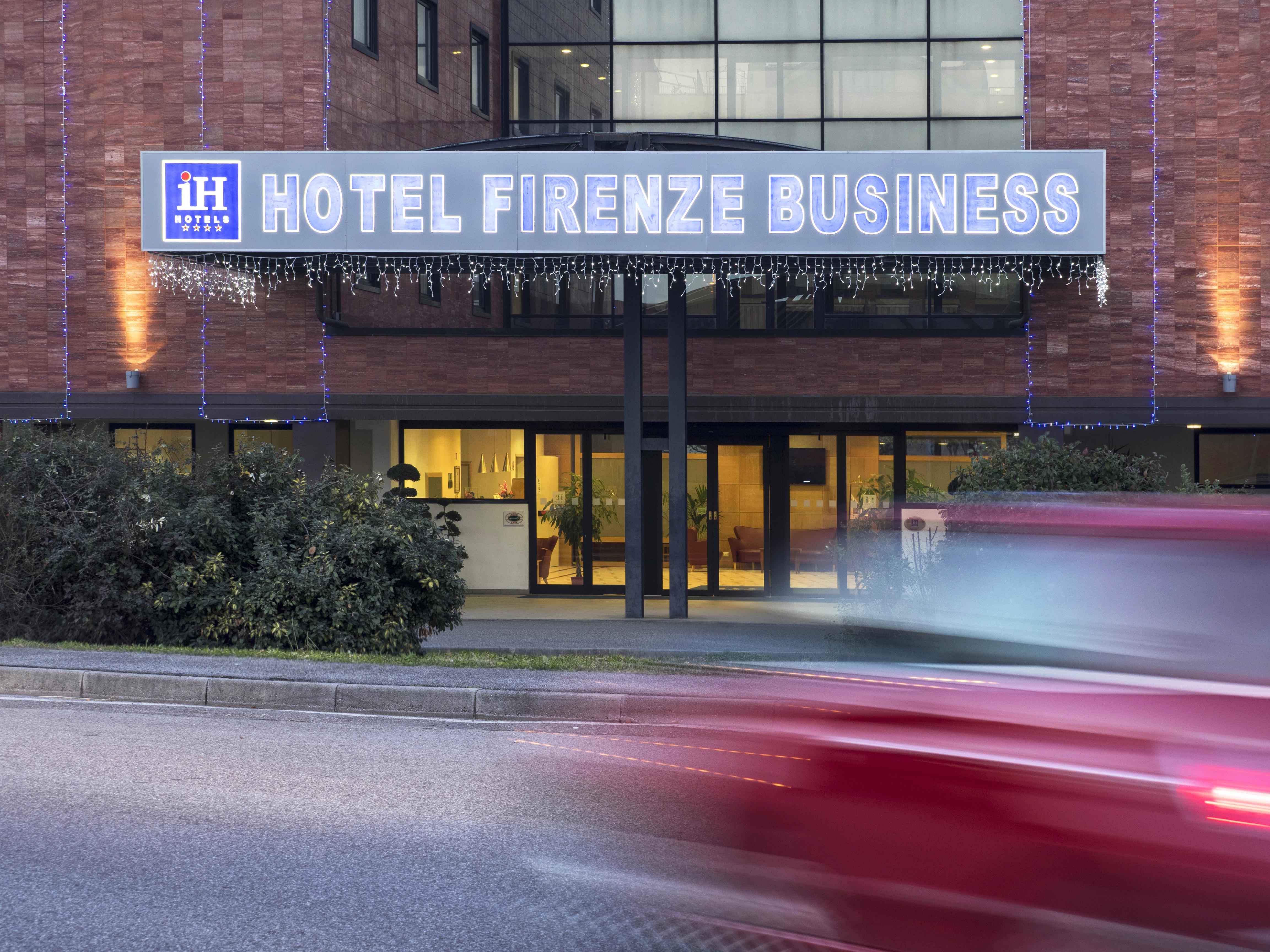 Ih Hotels Firenze Business Скандичи Екстериор снимка