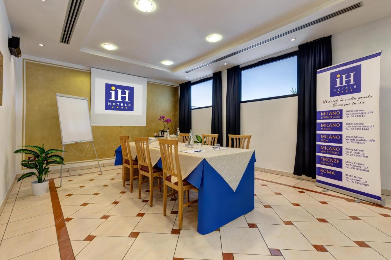 Ih Hotels Firenze Business Скандичи Екстериор снимка